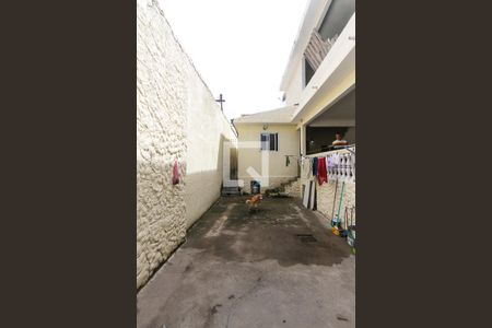 Casa à venda com 187m², 2 quartos e 2 vagas Casa à venda com 187m², 2 quartos e 2 vagasQuintal