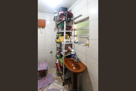 Casa à venda com 187m², 2 quartos e 2 vagas Casa à venda com 187m², 2 quartos e 2 vagasBanheiro de serviço