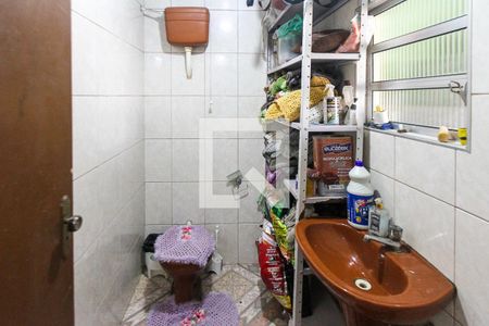 Casa à venda com 187m², 2 quartos e 2 vagas Casa à venda com 187m², 2 quartos e 2 vagasBanheiro de serviço