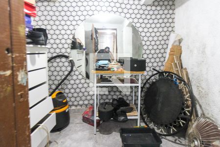 Casa à venda com 187m², 2 quartos e 2 vagas Casa à venda com 187m², 2 quartos e 2 vagasDepósito