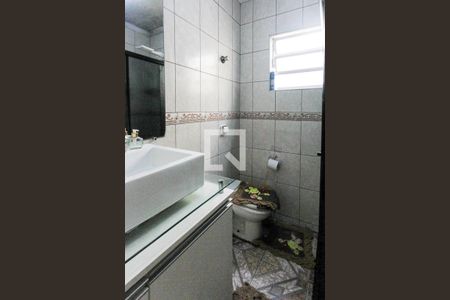 Casa à venda com 187m², 2 quartos e 2 vagas Casa à venda com 187m², 2 quartos e 2 vagasBanheiro