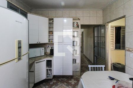 Casa à venda com 187m², 2 quartos e 2 vagas Casa à venda com 187m², 2 quartos e 2 vagasCozinha