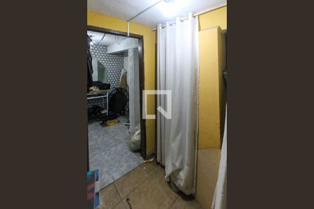 Casa à venda com 187m², 2 quartos e 2 vagas Casa à venda com 187m², 2 quartos e 2 vagasDepósito