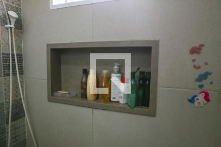 Casa à venda com 174m², 3 quartos e 2 vagasBanheiro