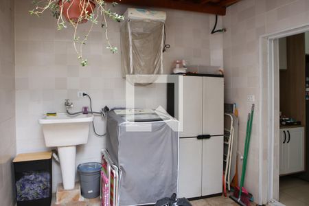 Casa à venda com 174m², 3 quartos e 2 vagasÁrea de Serviço