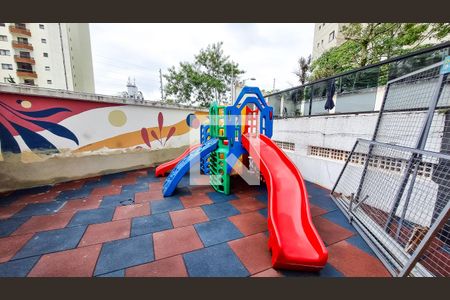 Apartamento à venda com 79m², 3 quartos e 2 vagasÁrea comum - Playground
