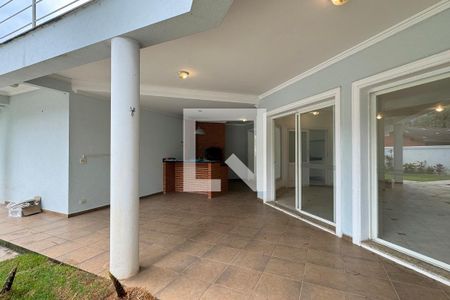 Casa de condomínio para alugar com 700m², 5 quartos e 5 vagasChurrasqueira