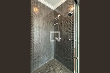 Casa de condomínio para alugar com 700m², 5 quartos e 5 vagasBanheiro da Suíte 2