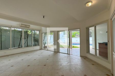 Casa de condomínio para alugar com 700m², 5 quartos e 5 vagasÁrea comum - Salão de festas