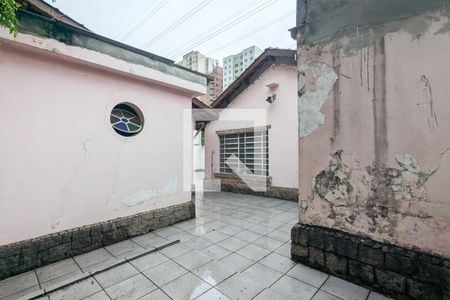 Casa à venda com 220m², 2 quartos e 3 vagasQuintal