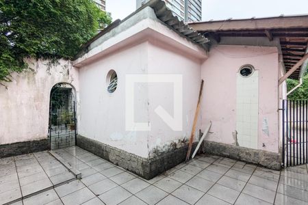 Casa à venda com 220m², 2 quartos e 3 vagasQuintal