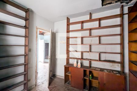 Casa à venda com 220m², 2 quartos e 3 vagasQuarto de serviço