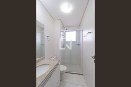 Apartamento para alugar com 67m², 2 quartos e 1 vagaBanheiro da suíte