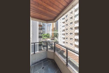 Apartamento para alugar com 124m², 4 quartos e 2 vagasSuíte - Varanda