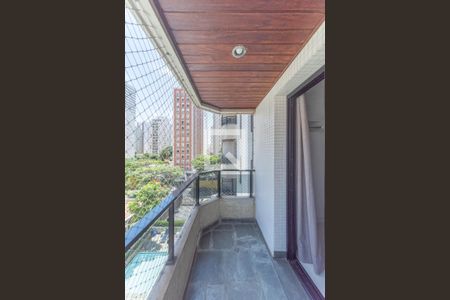 Apartamento para alugar com 124m², 4 quartos e 2 vagasQuarto 3 - Varanda