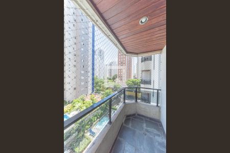 Apartamento para alugar com 124m², 4 quartos e 2 vagasQuarto 3 - Varanda