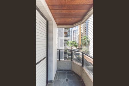 Apartamento para alugar com 124m², 4 quartos e 2 vagasSuíte - Varanda