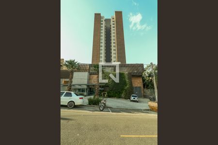 Apartamento à venda com 98m², 2 quartos e 1 vaga Apartamento à venda com 98m², 2 quartos e 1 vagaFachada