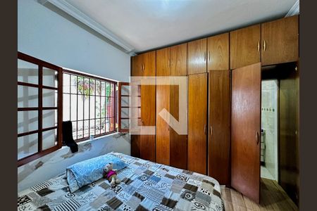 Casa à venda com 290m², 4 quartos e 2 vagas Casa à venda com 290m², 4 quartos e 2 vagasSuíte 2