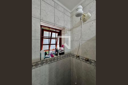 Casa à venda com 290m², 4 quartos e 2 vagas Casa à venda com 290m², 4 quartos e 2 vagasBanheiro Suíte 1