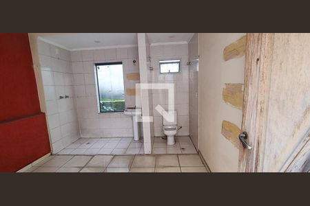 Casa à venda com 350m², 2 quartos e 6 vagasBanheiro 2
