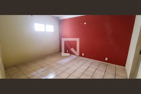 Casa à venda com 350m², 2 quartos e 6 vagasQuarto