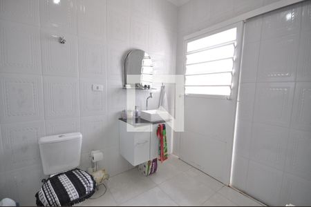 Casa à venda com 180m², 3 quartos e 2 vagasBanheiro do Quarto Suíte