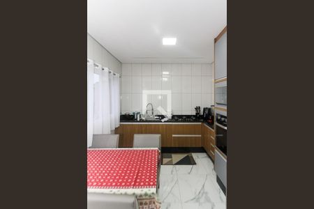 Casa à venda com 235m², 3 quartos e 6 vagasCozinha