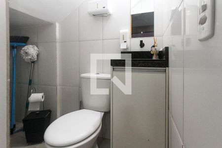 Casa à venda com 235m², 3 quartos e 6 vagasLavabo do Salão de festa