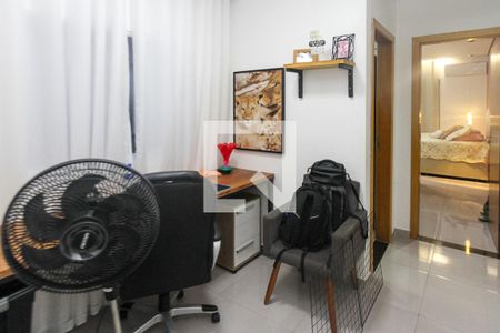 Casa à venda com 235m², 3 quartos e 6 vagasCorredor dos quartos