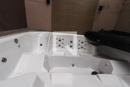 Casa à venda com 235m², 3 quartos e 6 vagasSPA