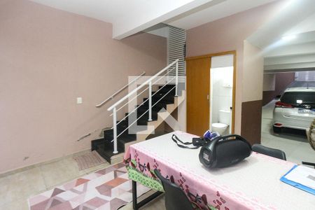 Casa à venda com 235m², 3 quartos e 6 vagas Salão de festas