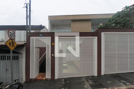 Casa à venda com 235m², 3 quartos e 6 vagasFachada