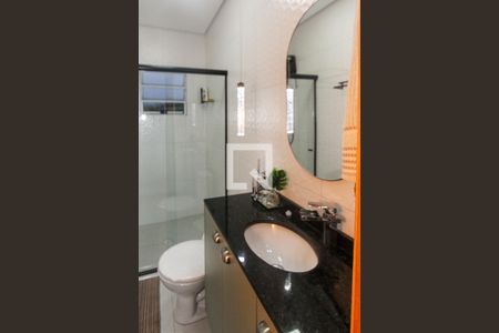 Casa à venda com 235m², 3 quartos e 6 vagasBanheiro Social