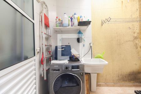 Casa de condomínio à venda com 98m², 3 quartos e 1 vagaÁrea de Serviço 