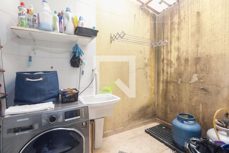 Casa de condomínio à venda com 98m², 3 quartos e 1 vagaÁrea de Serviço 