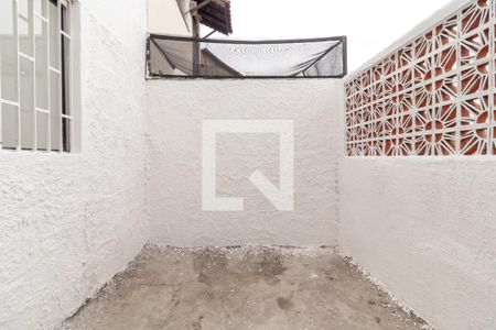 Casa à venda com 120m², 2 quartos e 1 vagaQuintal