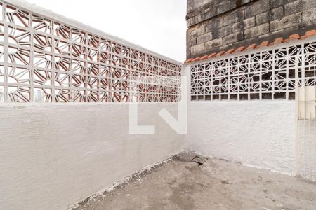 Casa à venda com 120m², 2 quartos e 1 vagaQuintal