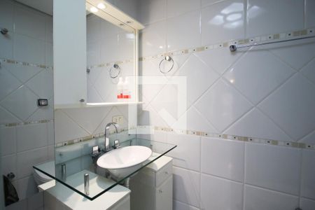 Apartamento à venda com 71m², 1 quarto e 1 vaga Apartamento à venda com 71m², 1 quarto e 1 vagaBanheiro