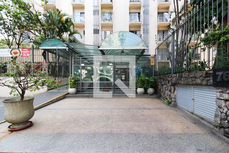 Apartamento à venda com 71m², 1 quarto e 1 vaga Apartamento à venda com 71m², 1 quarto e 1 vagaFachada