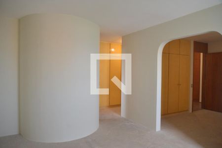 Apartamento à venda com 270m², 4 quartos e 2 vagasQuarto 4 Reversível 