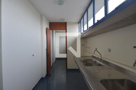 Apartamento à venda com 270m², 4 quartos e 2 vagasCozinha