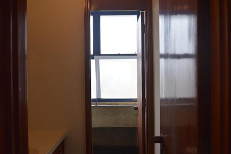 Apartamento à venda com 270m², 4 quartos e 2 vagasBanheiro 3