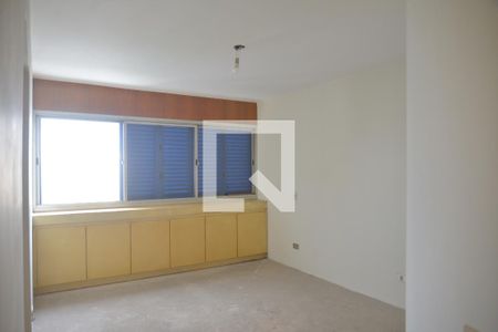Apartamento à venda com 270m², 4 quartos e 2 vagasQuarto 4 Reversível 