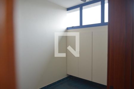 Apartamento à venda com 270m², 4 quartos e 2 vagasQuarto de Serviço