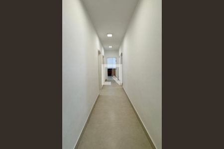 Casa de condomínio à venda com 385m², 4 quartos e 3 vagasCorredor