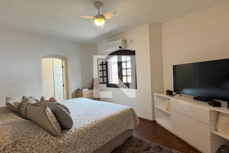 Casa de condomínio à venda com 385m², 4 quartos e 3 vagasSuíte 1