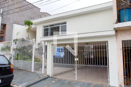 Casa à venda com 200m², 3 quartos e 2 vagasFachada