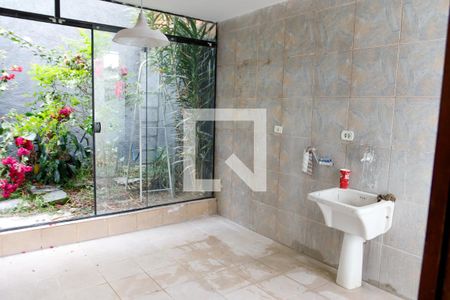 Casa à venda com 200m², 3 quartos e 2 vagasLavanderia