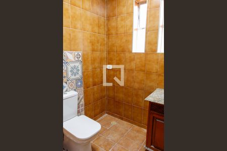 Casa à venda com 200m², 3 quartos e 2 vagasBanheiro